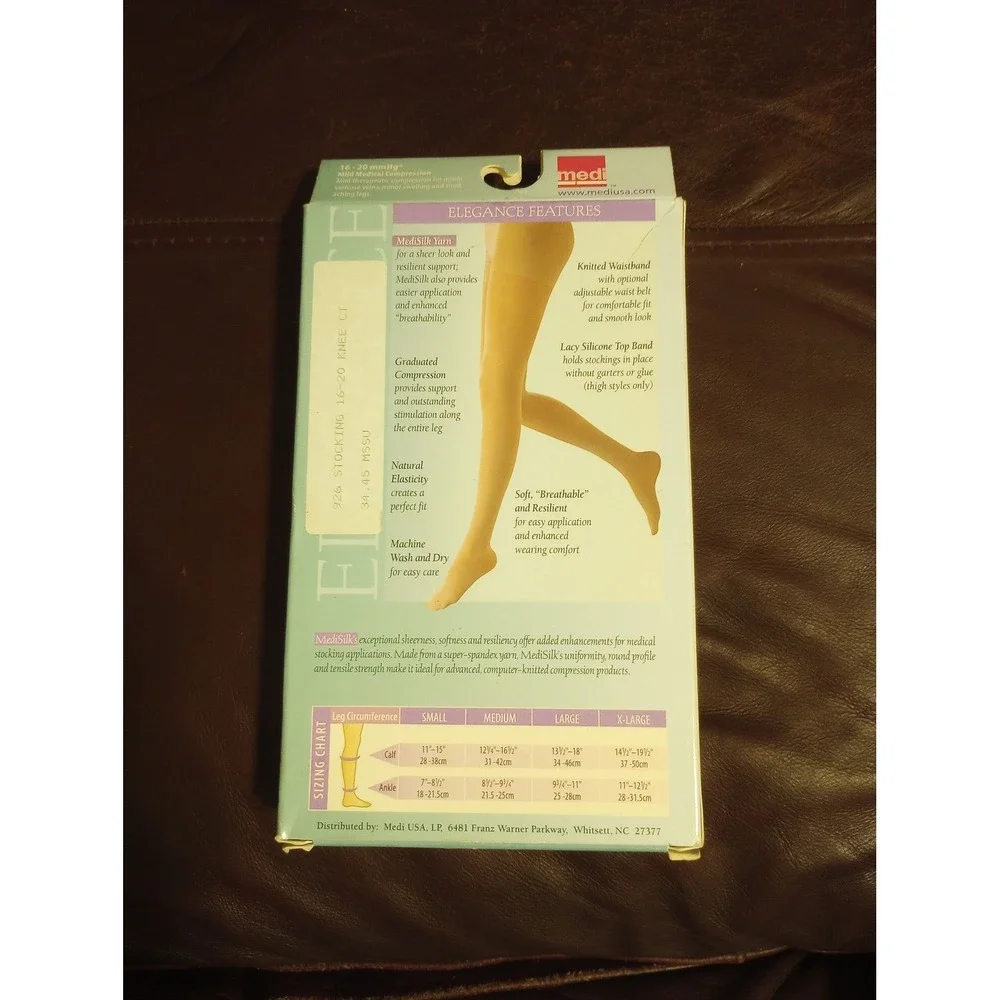 Medical compression knee‎ high socks.